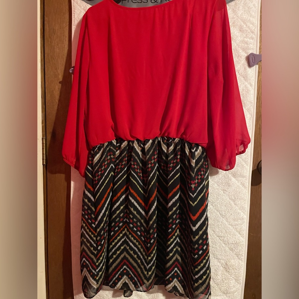 XL women’s dress. - Picture 4 of 4
